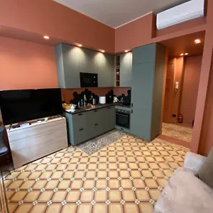 https://richards-bb.italymilanhotels.net