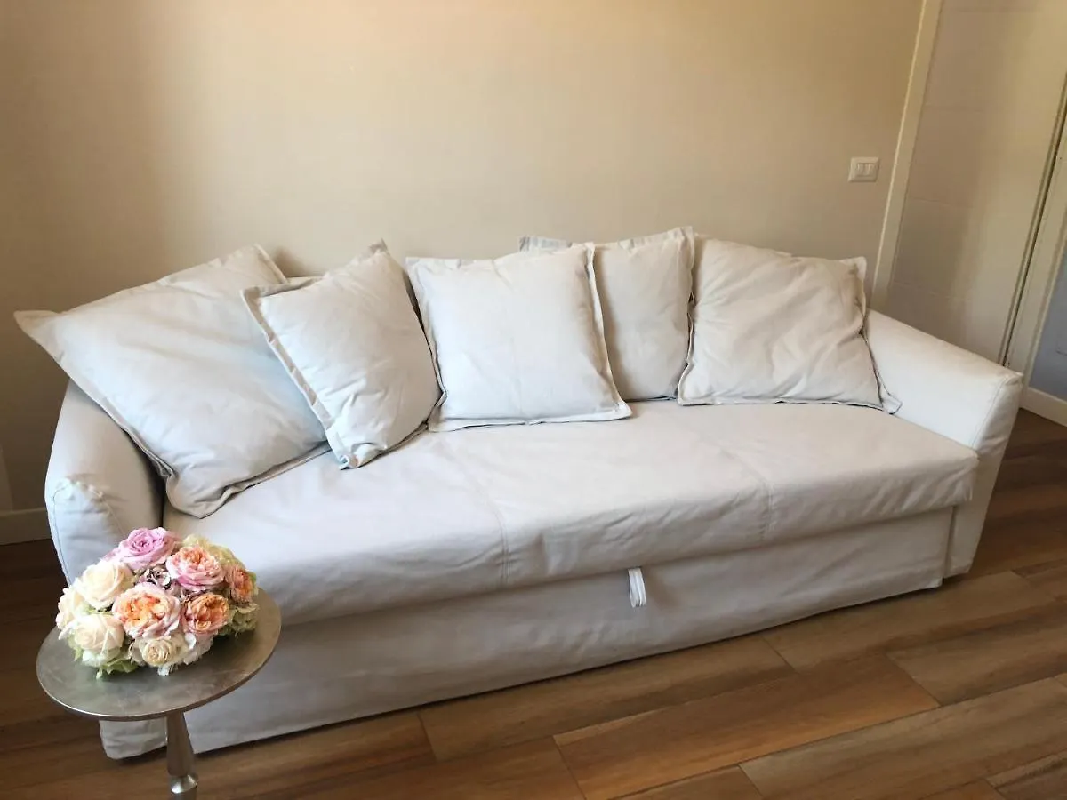 Vivi Cernobbio, La Sua Arte, La Sua Magia Apartment  Cernobbio
